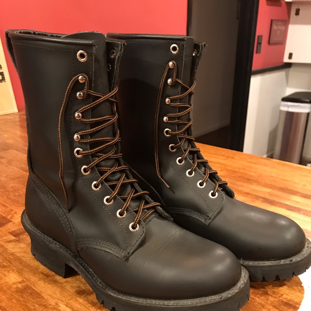 RED WING 699 LOGGER 9 D Boots never worn